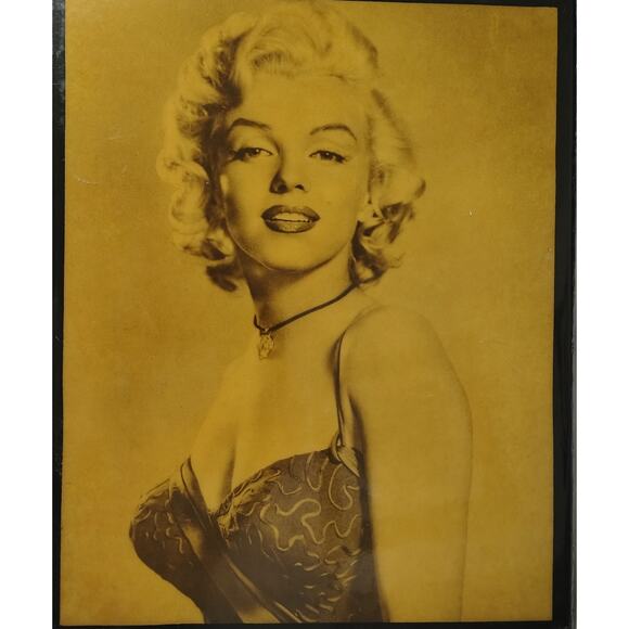 1970s Marilyn Monroe (1953 Image) Lacquered Wooden Plaque 14 7/8 Inch x 12 Inch - Picture 2 of 10